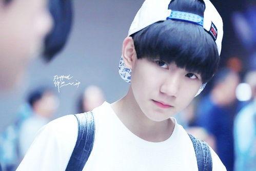 鹿晗王源吃瓜视频,揭秘娱乐圈幕后真相