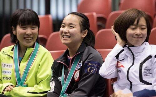 国乒队集体吃瓜视频完整版,欢乐氛围满满，完整版视频曝光